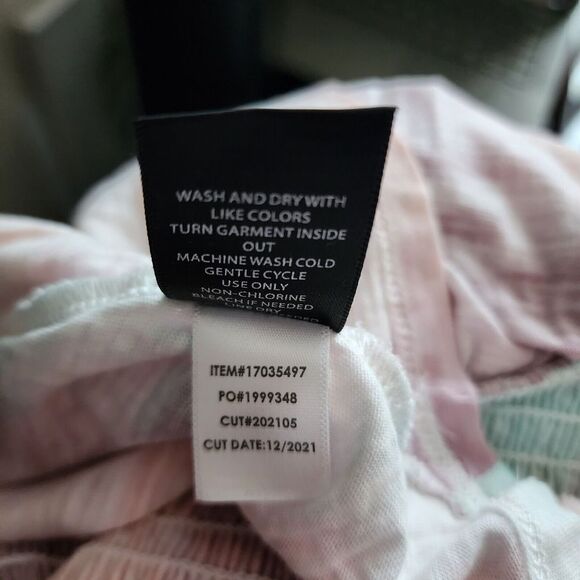 NWT Torrid 2 Pastel Tie Dye Smocked Off Shoulder Smocked Babydoll Top, 2X 18-20 - Picture 9 of 9